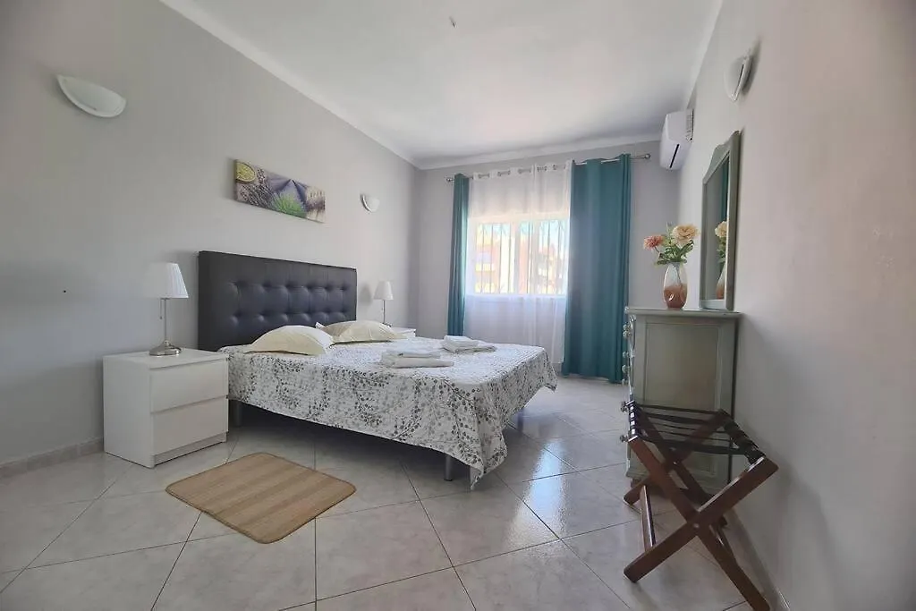 Cosy & Airy @ Albufeira Apartment